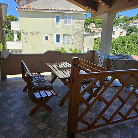 Apartmani Tatjana Раб Экстерьер фото