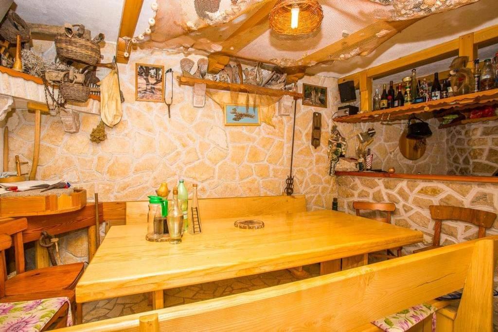 Apartmani Tatjana Раб Экстерьер фото