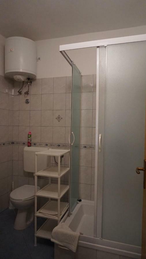 Apartmani Tatjana Раб Экстерьер фото